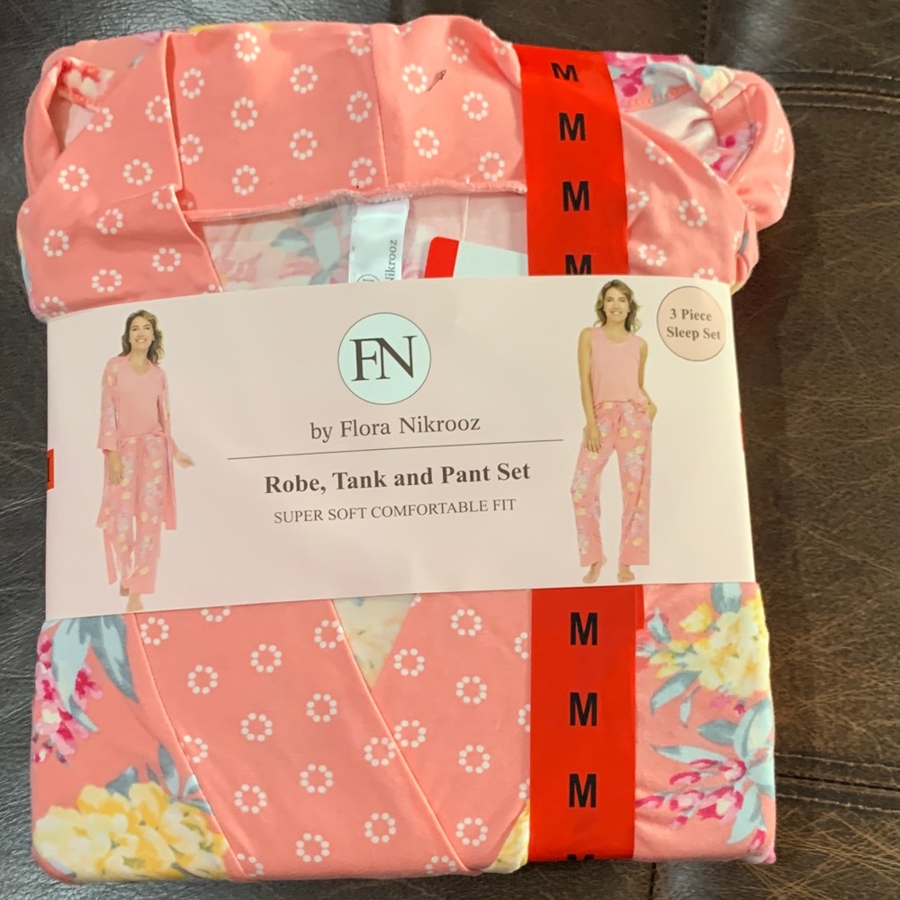 Flora Nikrooz Coral Floral Lounge Set
